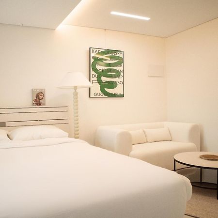 Uh Flat The Seocho Apartment โซล ภายนอก รูปภาพ
