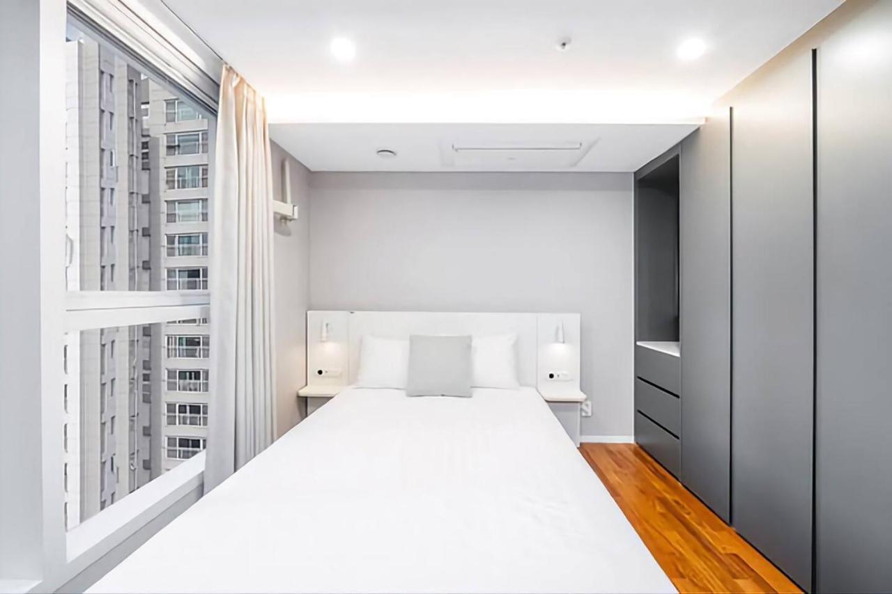 Uh Flat The Seocho Apartment โซล ภายนอก รูปภาพ