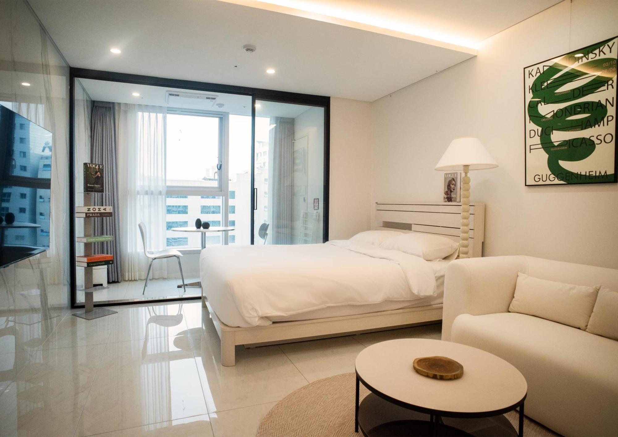 Uh Flat The Seocho Apartment โซล ภายนอก รูปภาพ