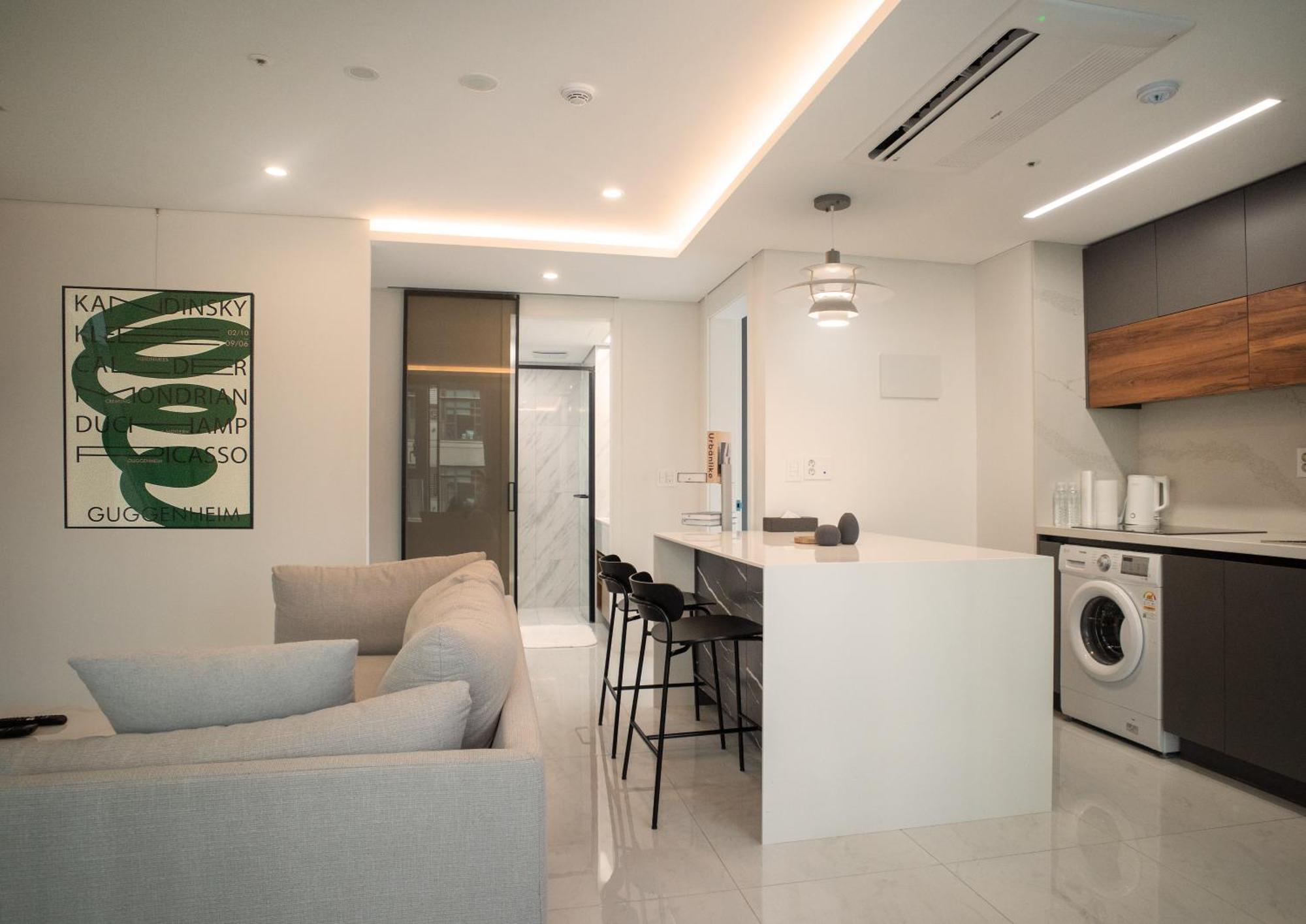 Uh Flat The Seocho Apartment โซล ภายนอก รูปภาพ
