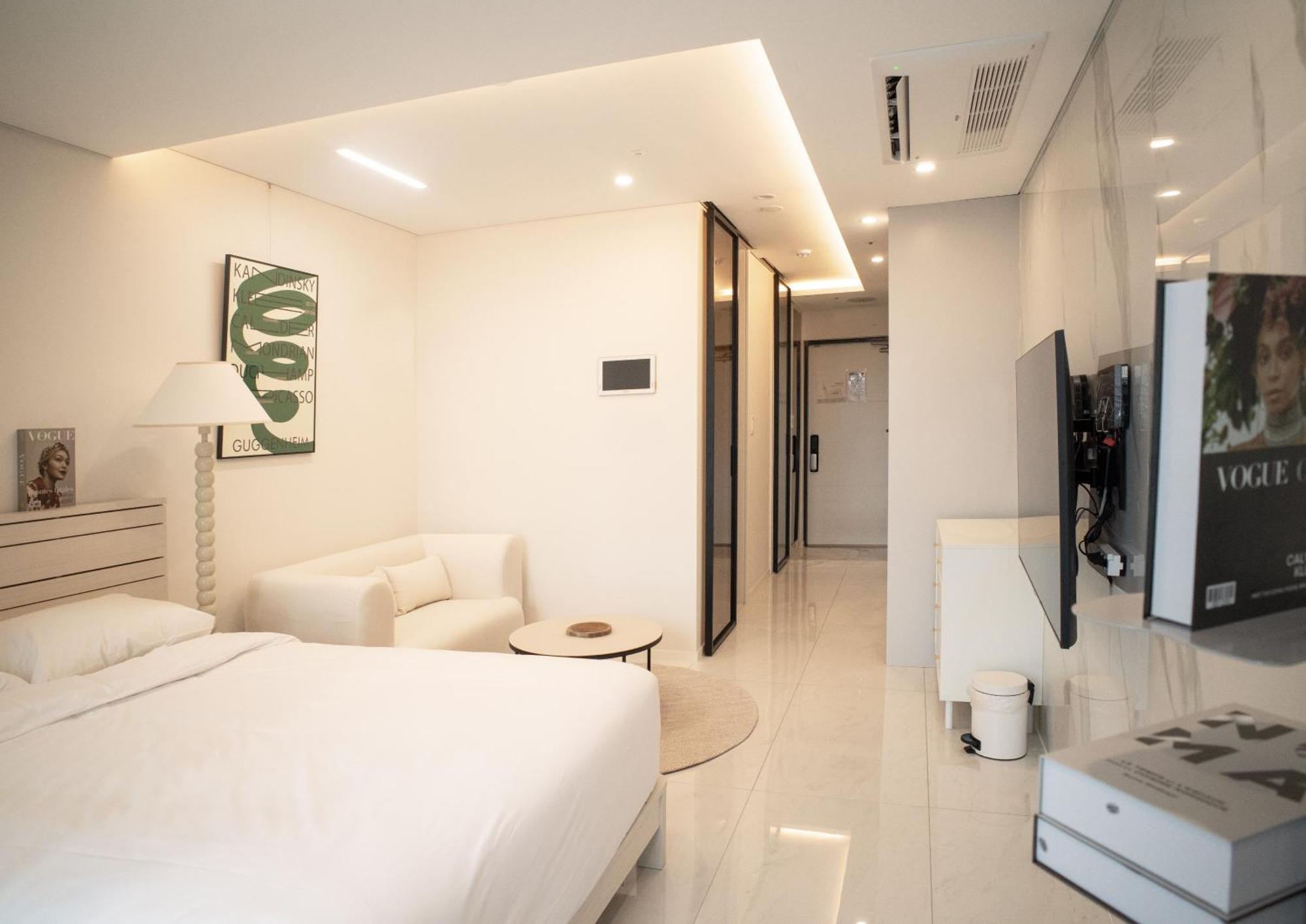 Uh Flat The Seocho Apartment โซล ภายนอก รูปภาพ