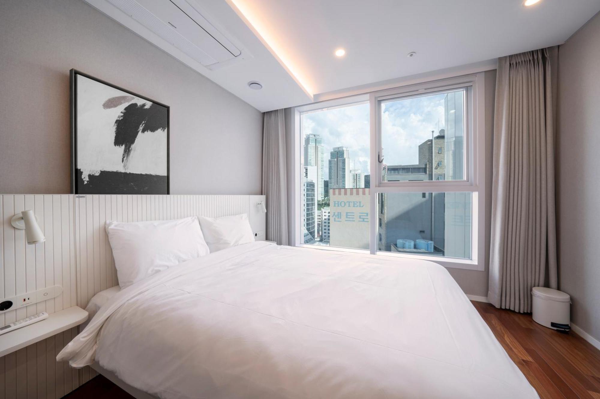 Uh Flat The Seocho Apartment โซล ภายนอก รูปภาพ