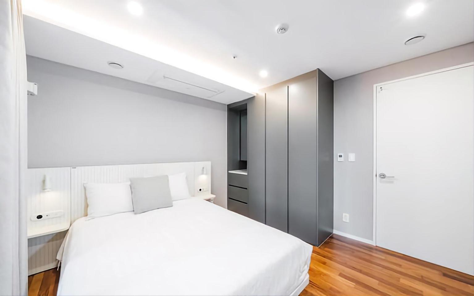 Uh Flat The Seocho Apartment โซล ภายนอก รูปภาพ
