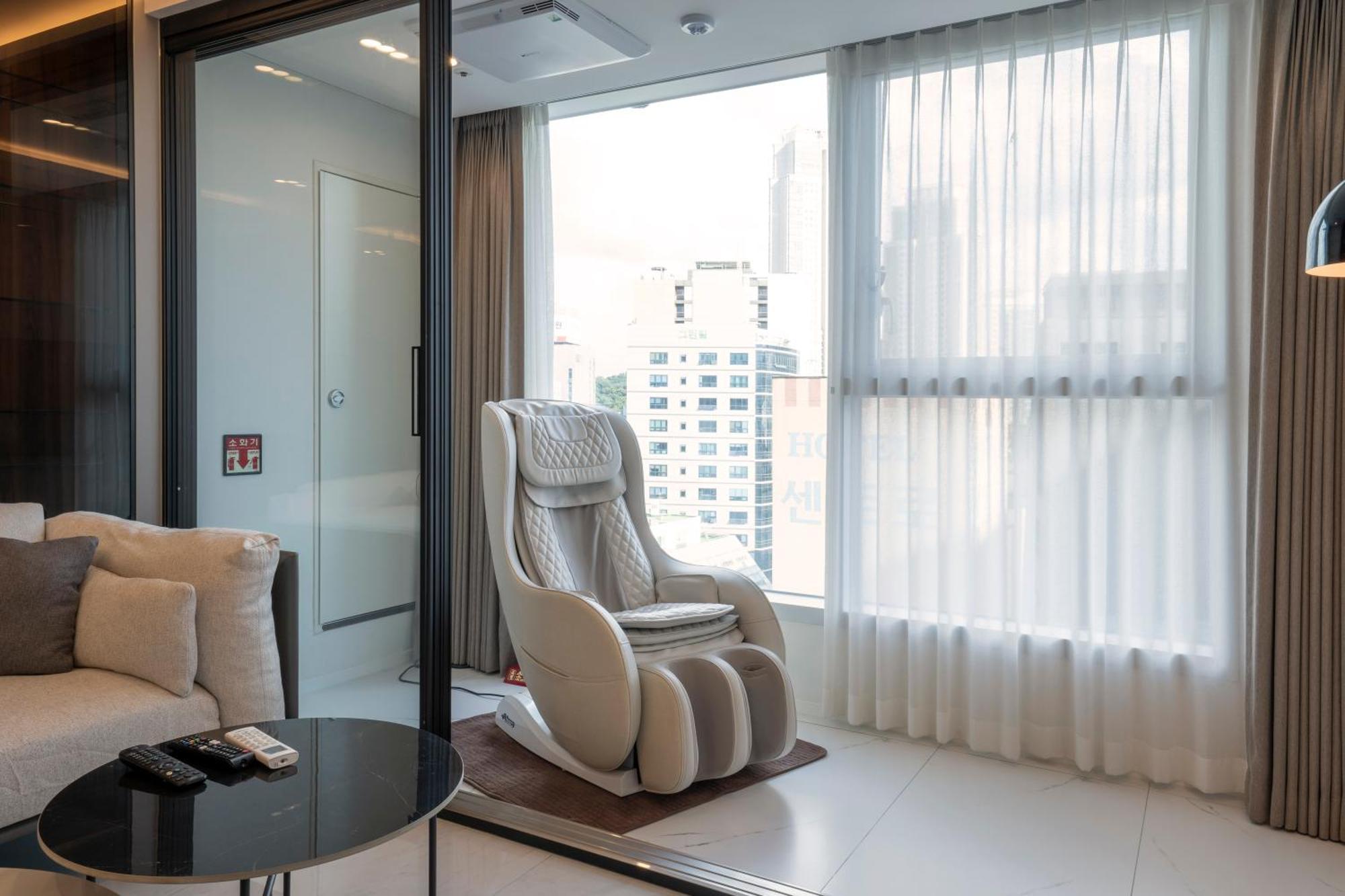 Uh Flat The Seocho Apartment โซล ภายนอก รูปภาพ